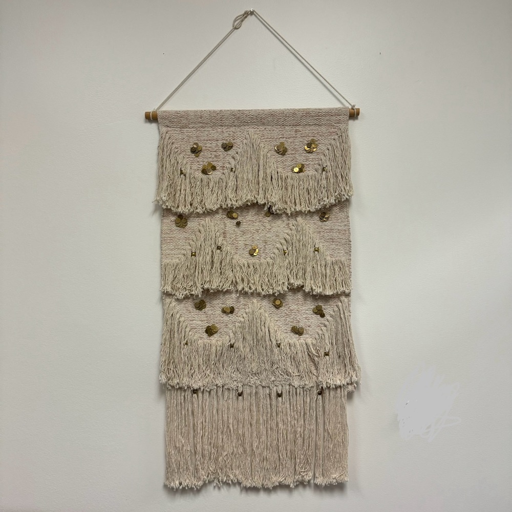 Macrame wall hanging